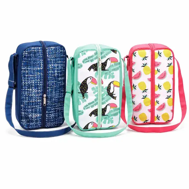 Stylish Insulated Lunch Bag with Adjustable Shoulder Strap (Polyester, 26x16x23cm) — product view